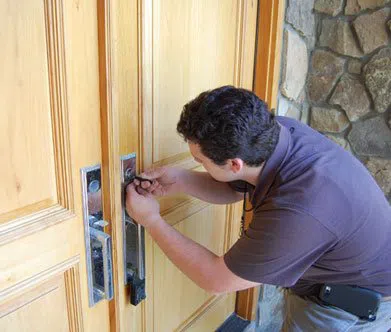 Locksmith Of Long Beach Long Beach, CA 562-567-6818